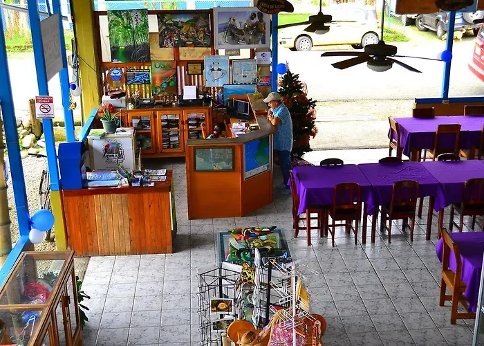 Hotel Sierpe River