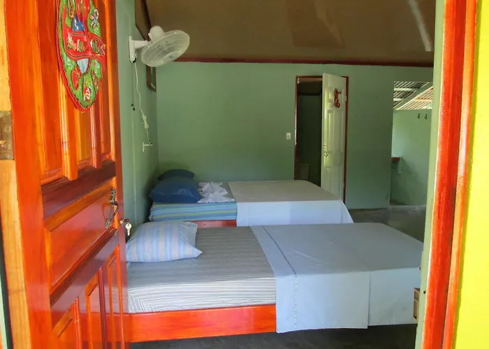 Cabinas Casa Miriam Drake Bay