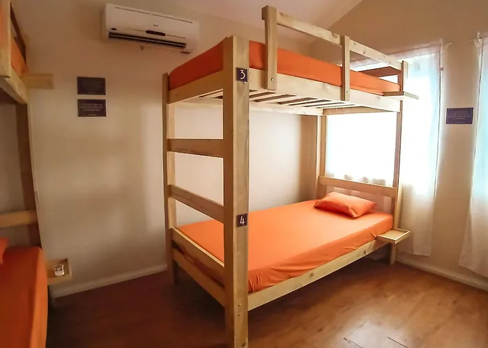 Hostel Dos Monos
