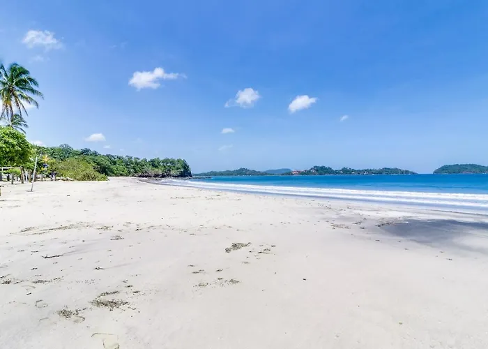 Playa Penca Mangrove Beach House