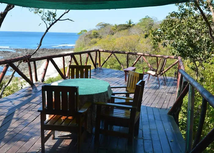 Treetops Inn