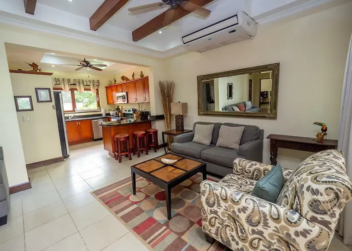Luxury Pool View Beach Access - M16