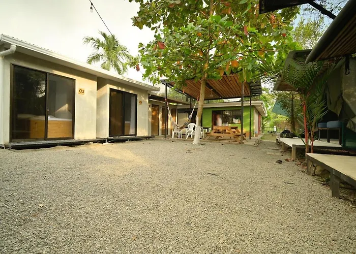 Riva Hostel Jaco