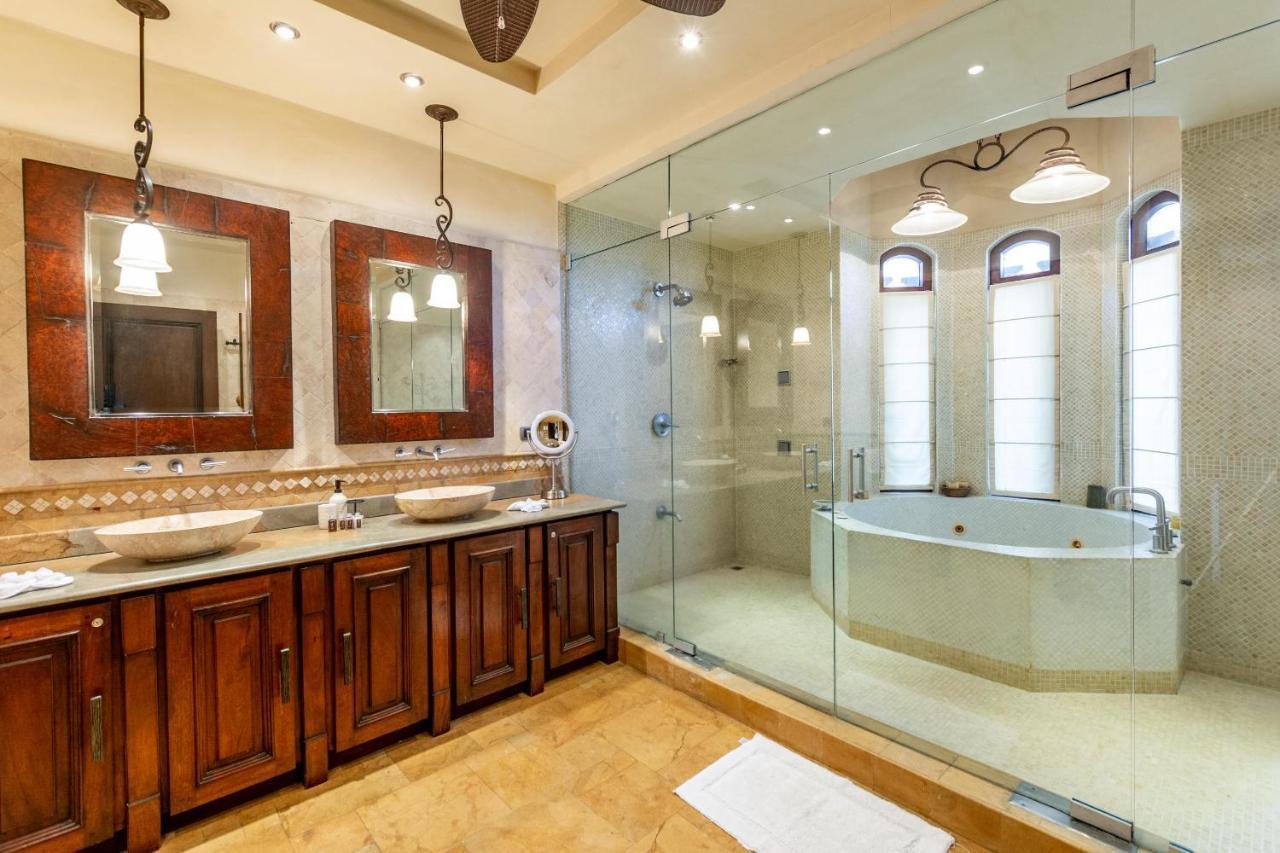 Mediterranean-style Flamingo Mansion Offers The Ultimate In Beachfront Luxury * Playa Flamingo