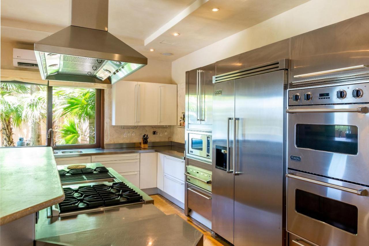 Mediterranean-style Flamingo Mansion Offers The Ultimate In Beachfront Luxury Holiday home *