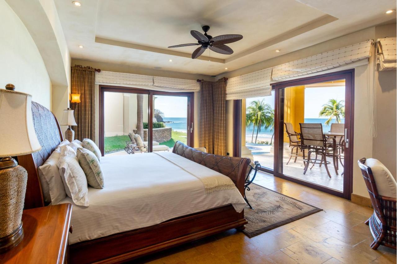 Holiday home Mediterranean-style Flamingo Mansion Offers The Ultimate In Beachfront Luxury