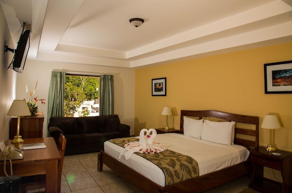 Laguna & Club 4* Jaco