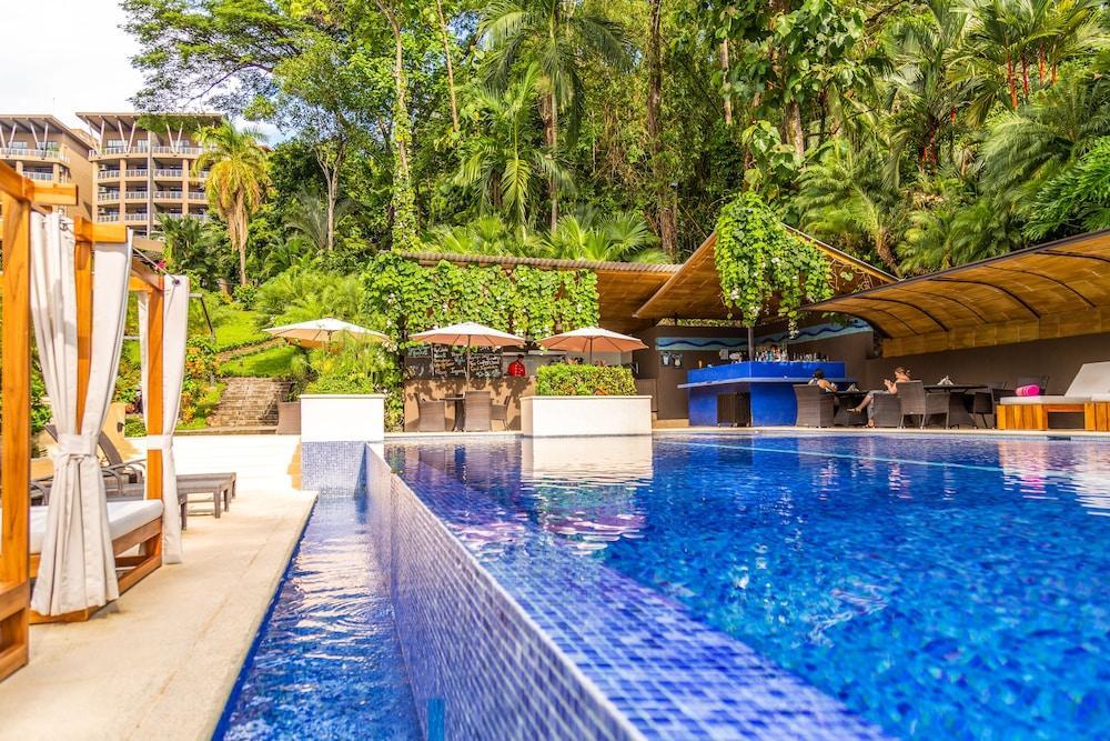 Altos Hotel 5*