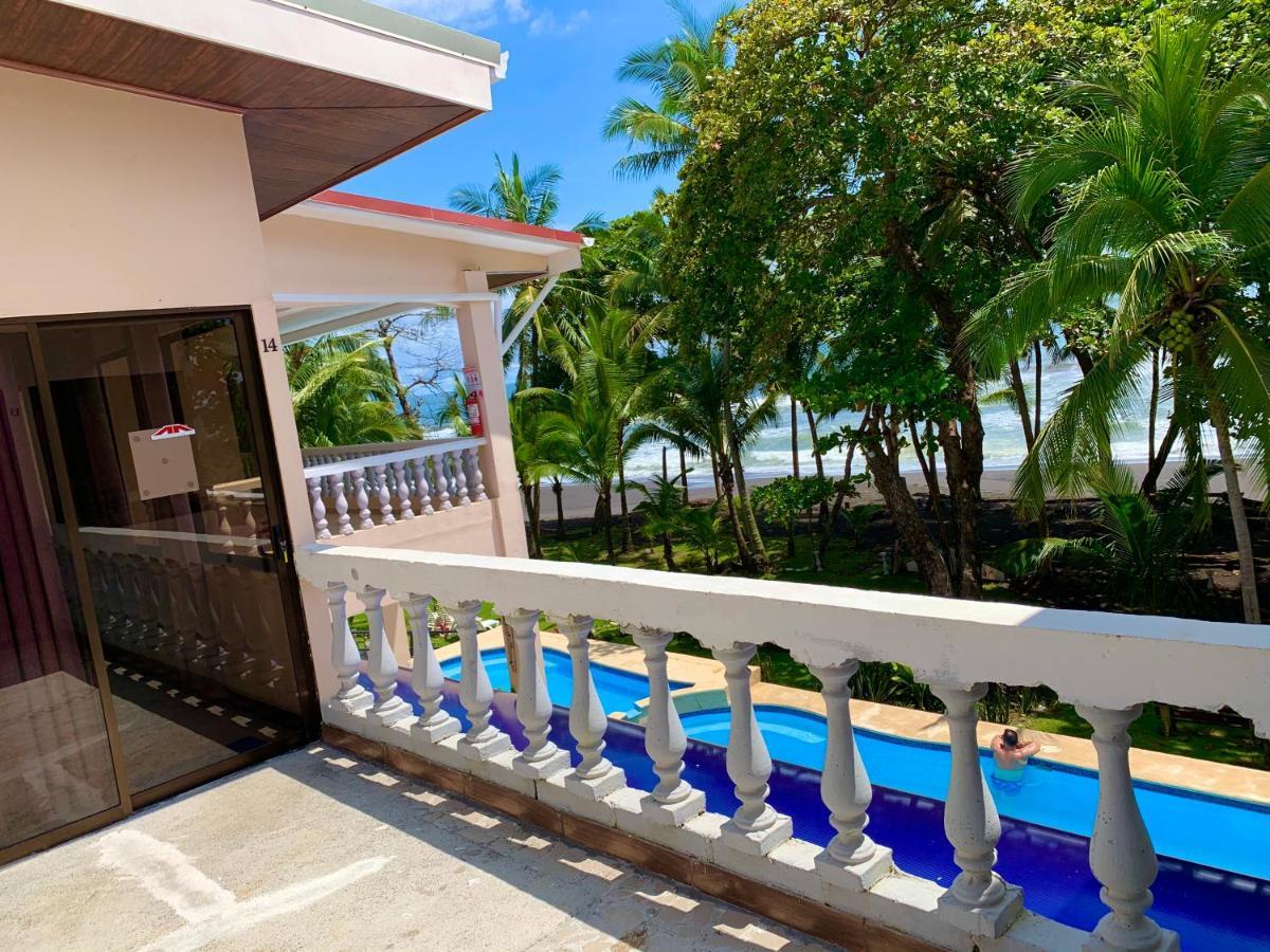 Beachfront Vista Hermosa Hotel *