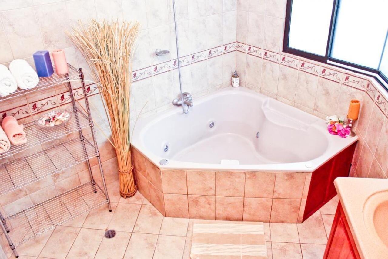 Villa Hermosa Heights