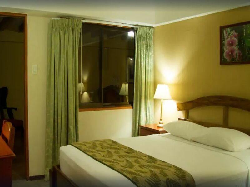 Hotel Laguna & Club 4*