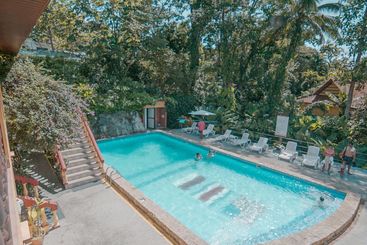 Hotel Tres Banderas