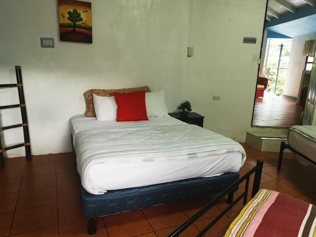 Cabinas Cafe Del Mar Manuel Antonio