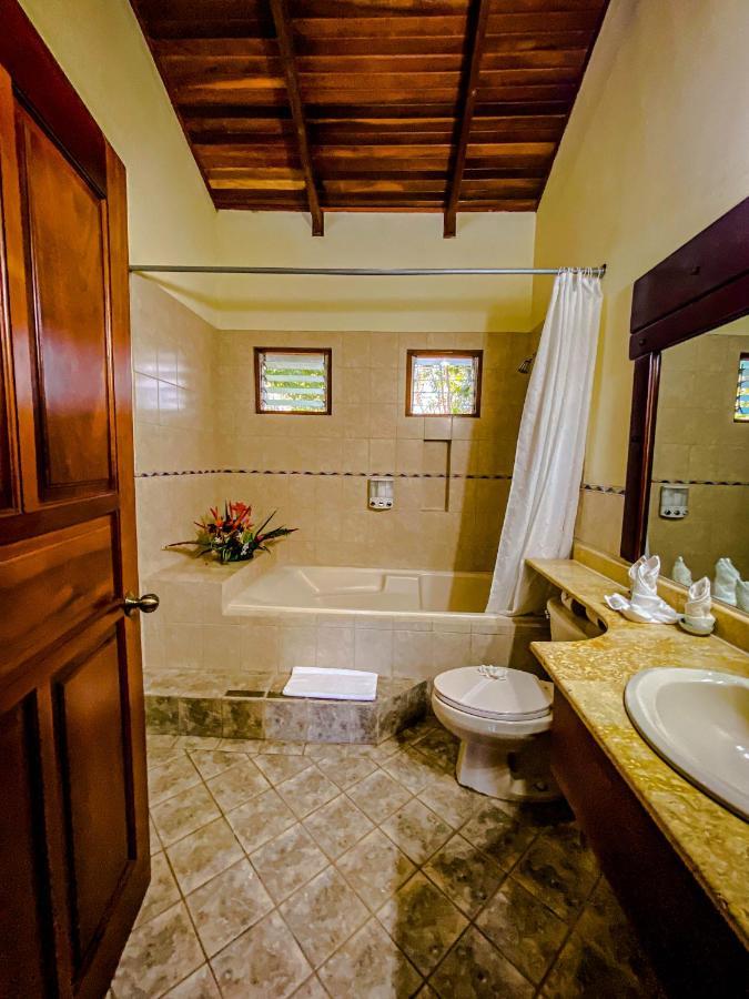 Docelunas Hotel Jaco