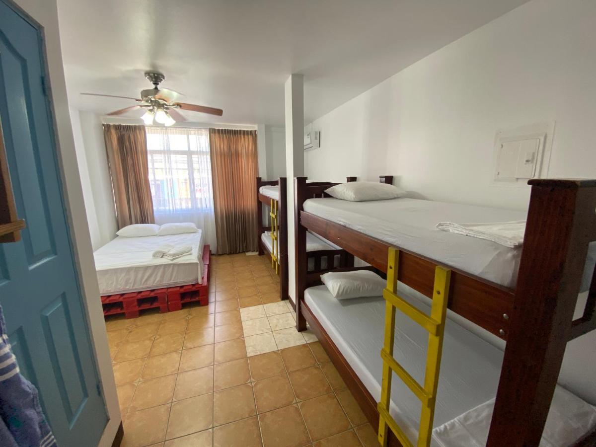 Hostel La Hacienda & Food