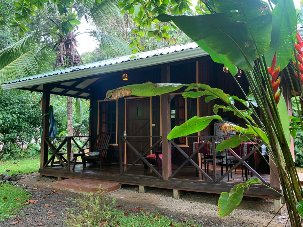 Cabinas Coco Lindo Holiday home Ojochal