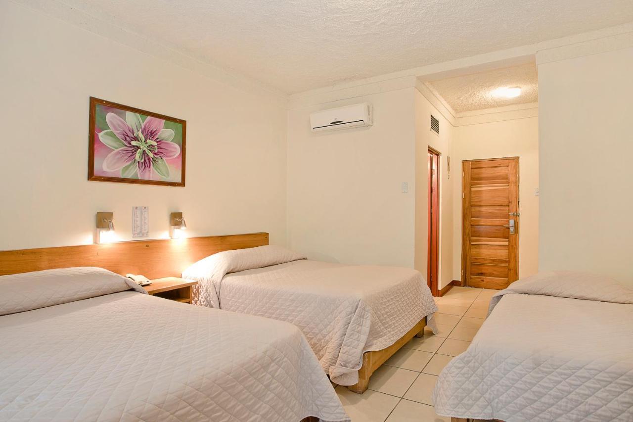 Hotel Boyeros 3*