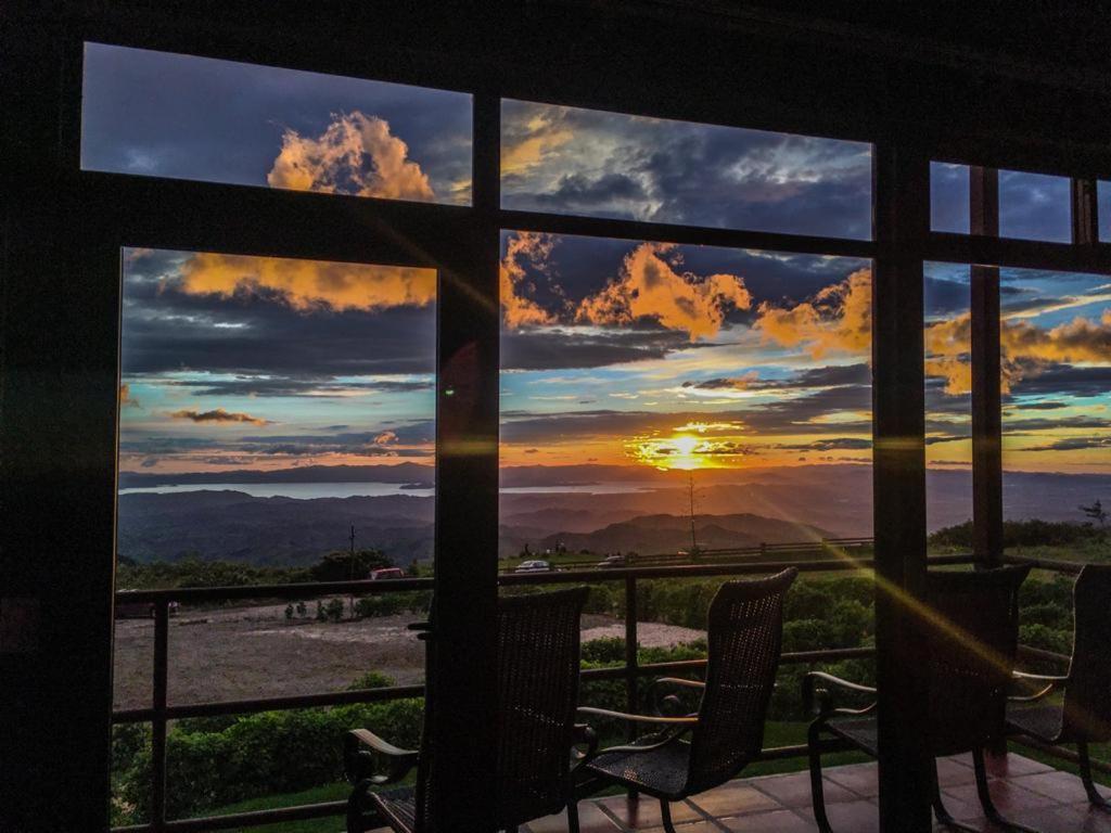 Hotel Sunset Vista Lodge,monteverde,costa Rica. *