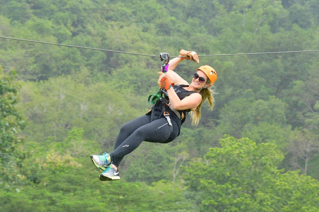 Carara Adventure Park Bed & Breakfast *