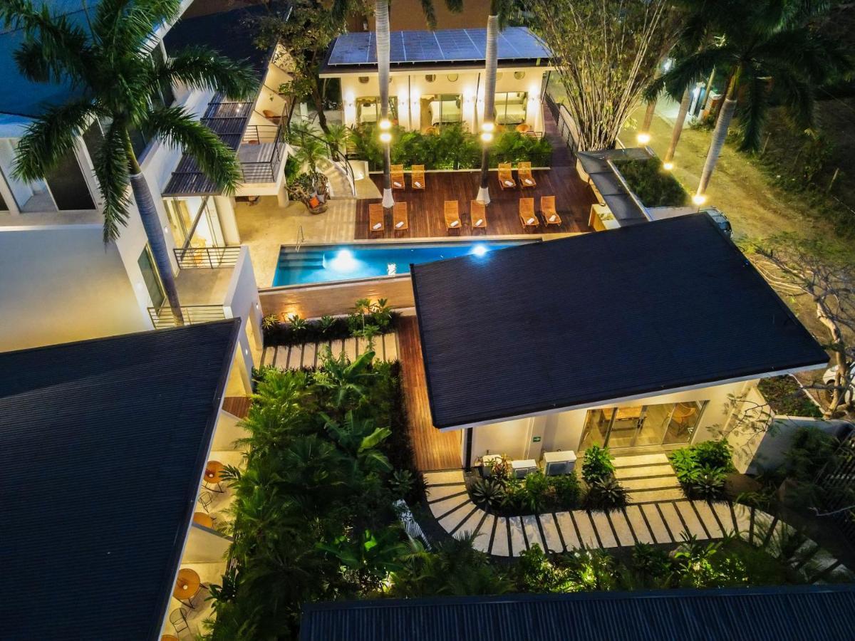 Mother Earth Luxury Boutique Hotel, Restaurant & (adults Only) Tamarindo