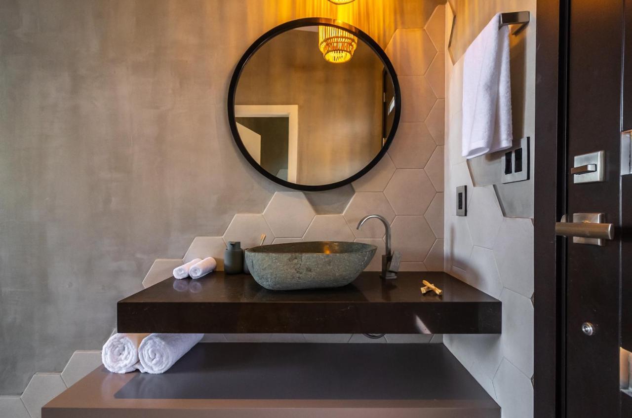 Mother Earth Luxury Boutique Hotel, Restaurant & (adults Only) * Tamarindo