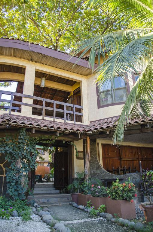 Hotel Mamiri Tamarindo