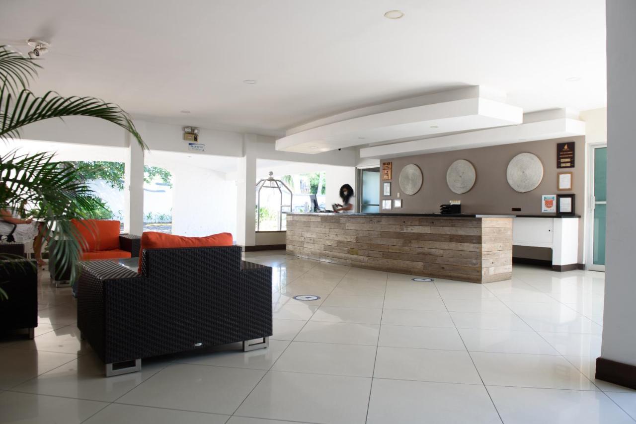 Hotel Puerto Azul