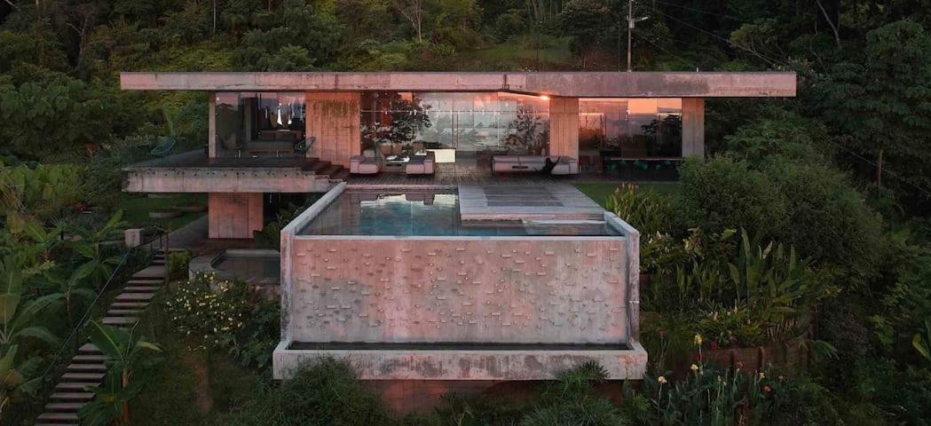 Art Costa Rica, & Glamping *