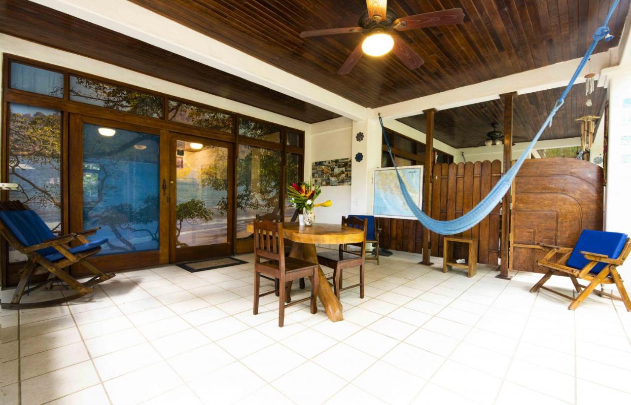 Casa Sueca - At The 3*