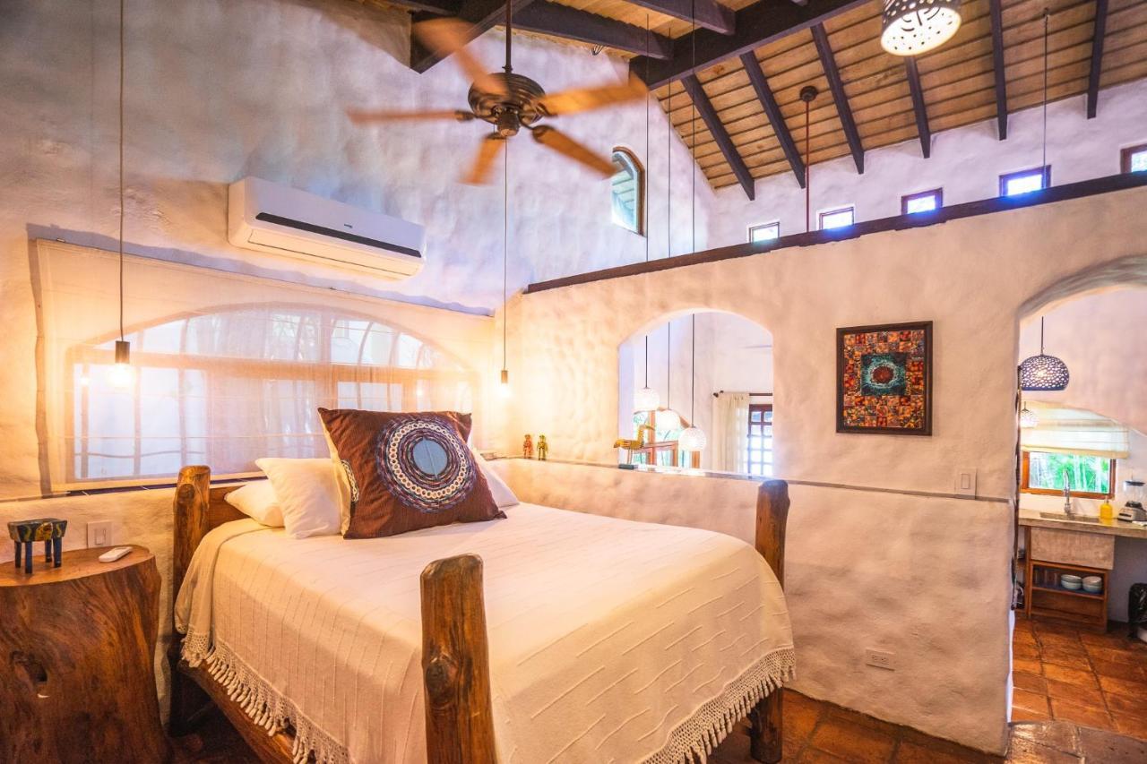 Sueno Del Mar Beachfront