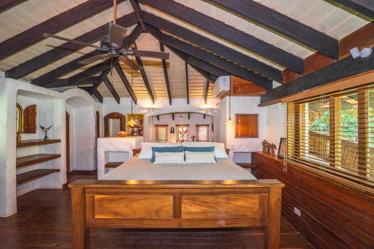 Sueno Del Mar Beachfront 3*