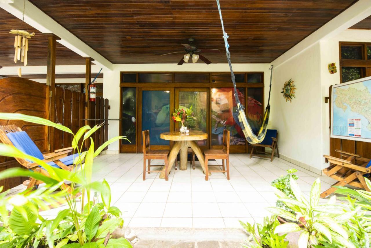 Casa Sueca - At The Tamarindo
