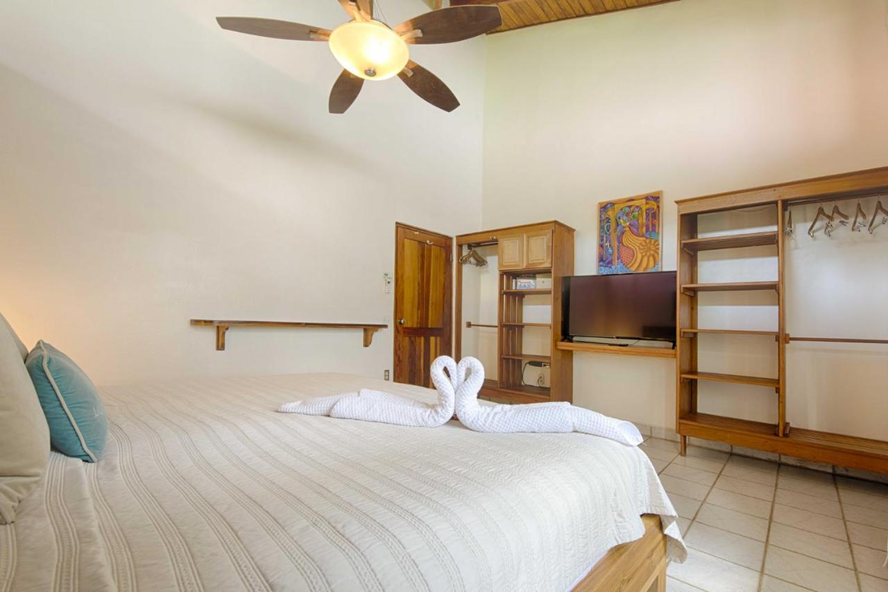 Casa Sueca - At The Hotel Tamarindo