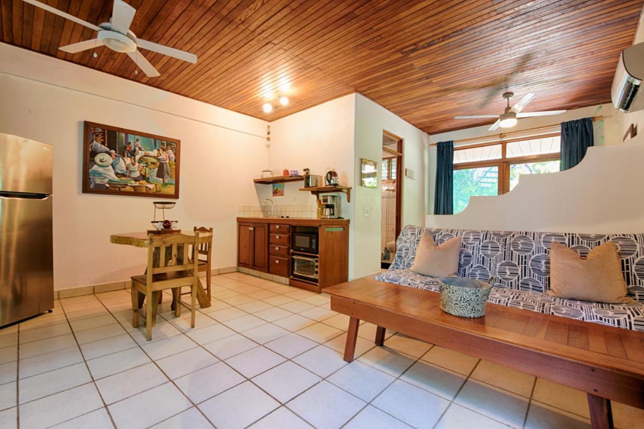 Casa Sueca - At The 3*