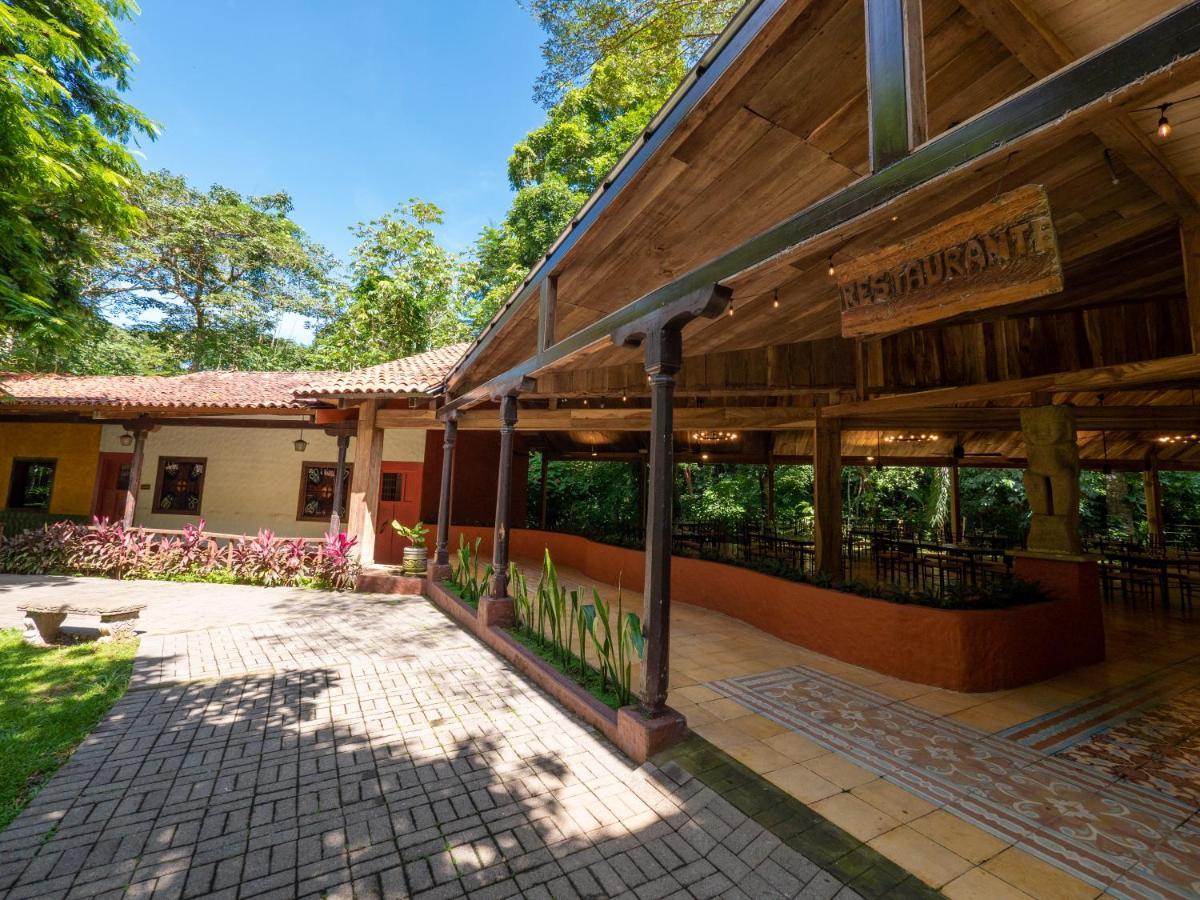 Lapas Jungle Village Resort 3*
