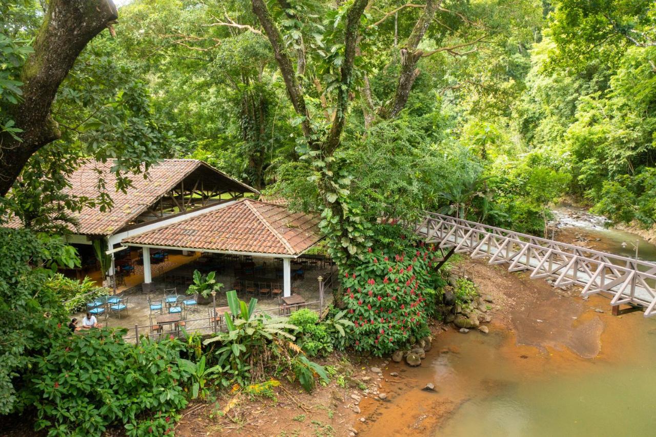 Lapas Jungle Village Resort
