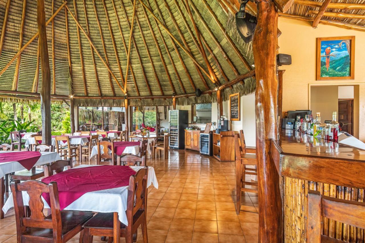 Guacamaya Lodge *