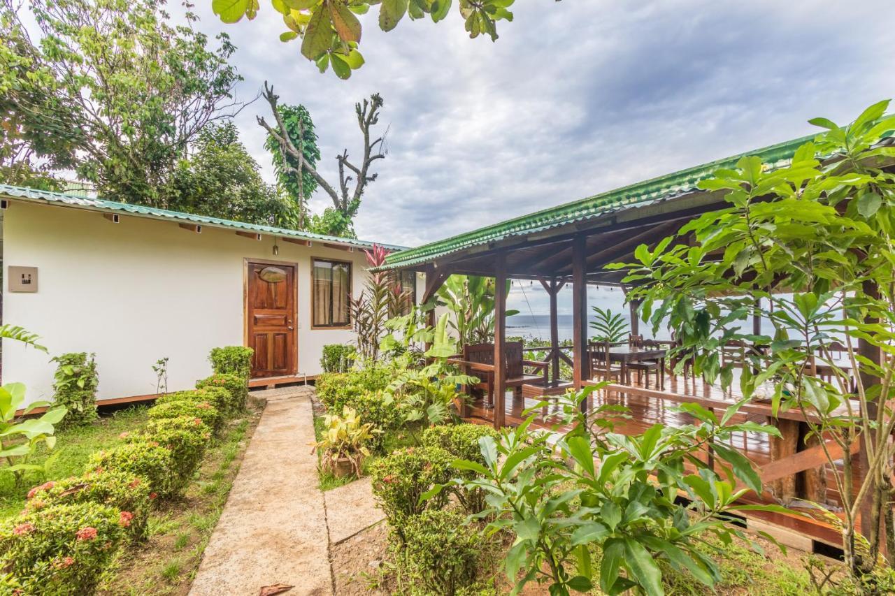 Cotingas Ocean View Lodge