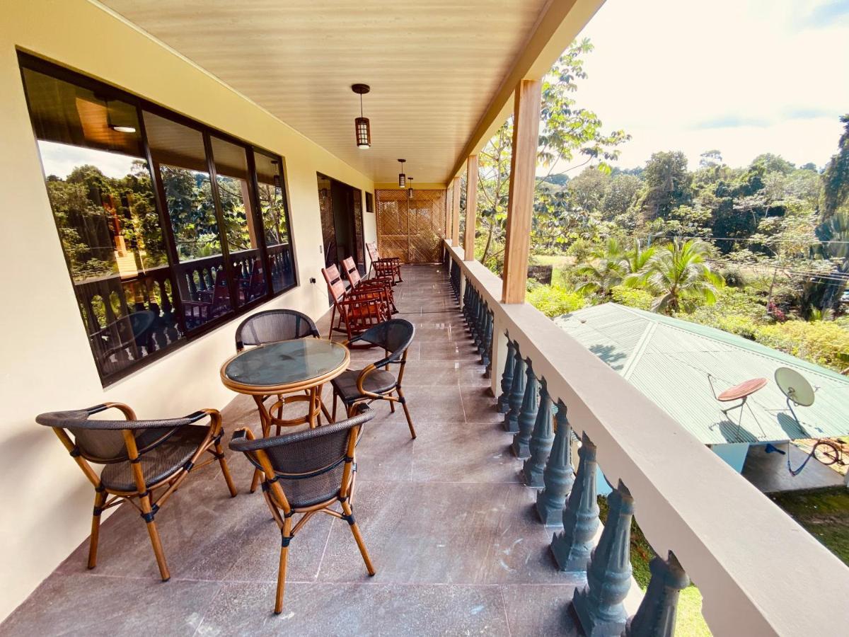 Hotel Margarita And Tour Operator