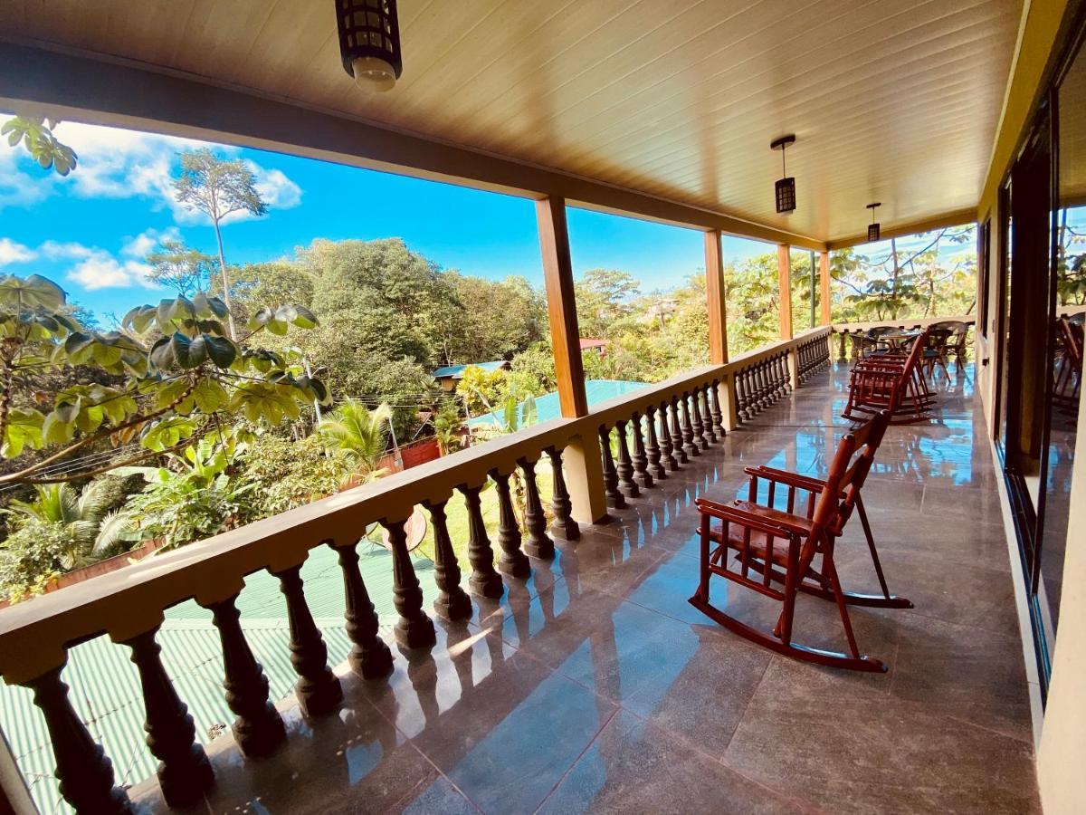 Margarita And Tour Operator Hotel Drake Bay