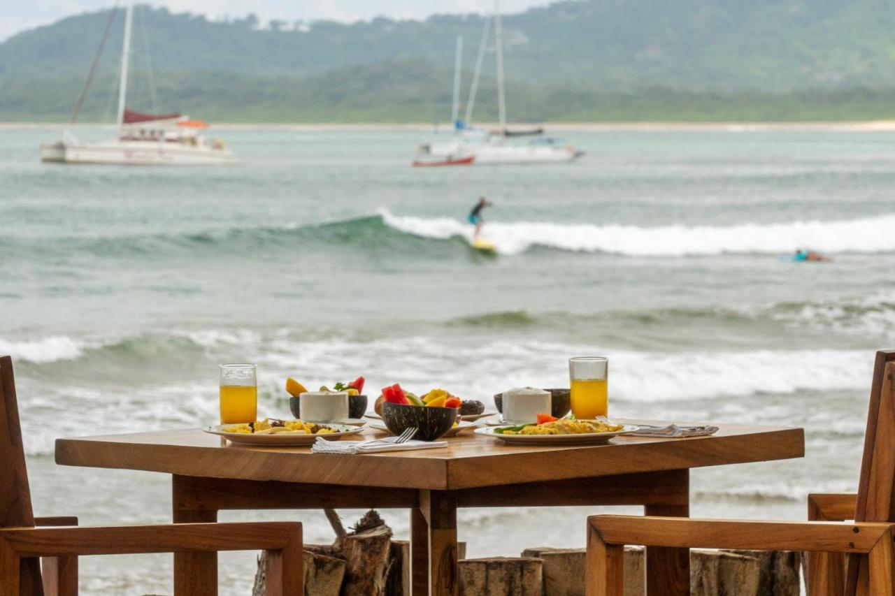 Capitan Suizo Beachfront Boutique Tamarindo