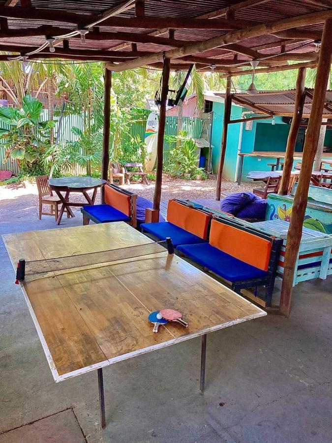 Hostel Coral Reef Surf And Camp *