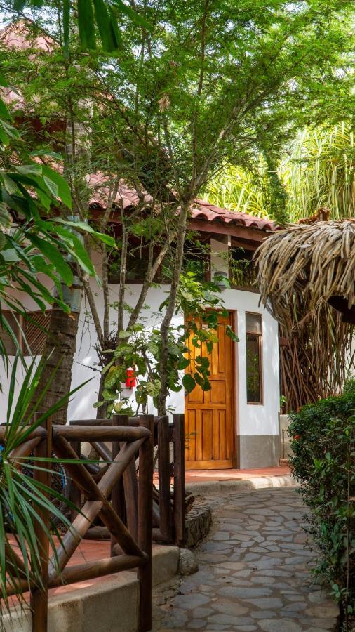 Bed & Breakfast Luna Llena Tamarindo