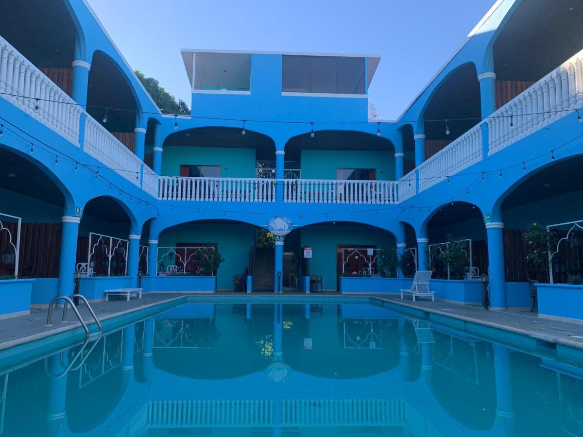 Toro Blanco Aparthotel