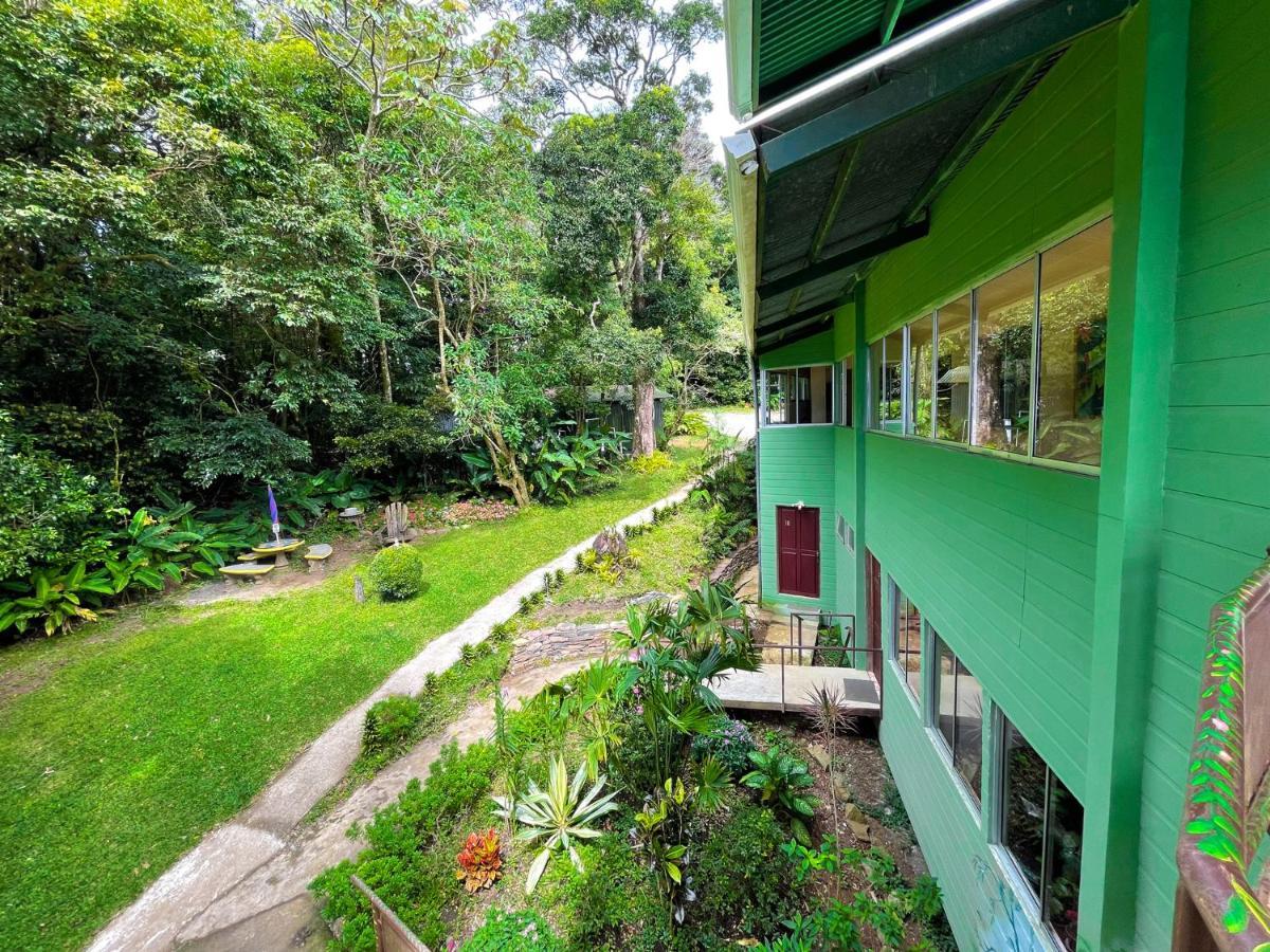 La Casa De La Montana 2*