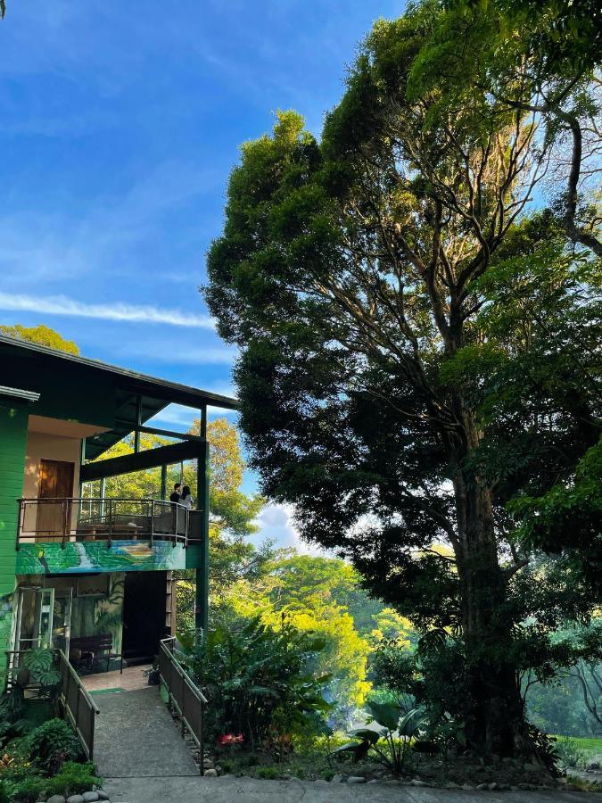 La Casa De La Montana 2*