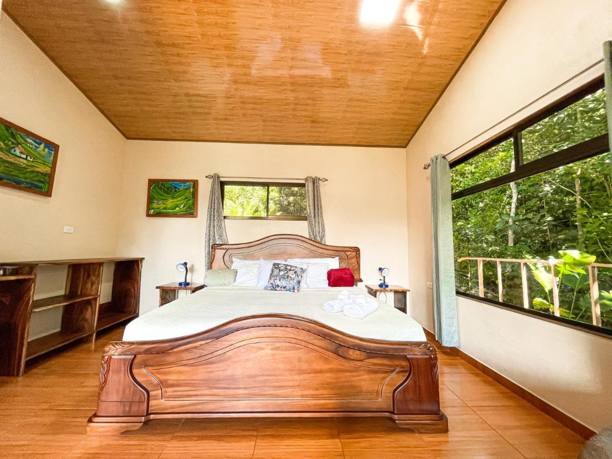 La Casa De La Montana Bed & Breakfast 2*