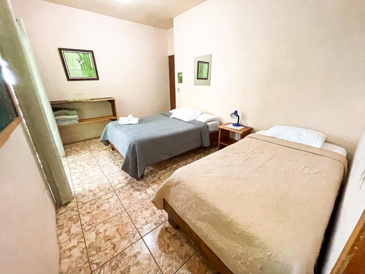 Bed & Breakfast La Casa De La Montana 2*