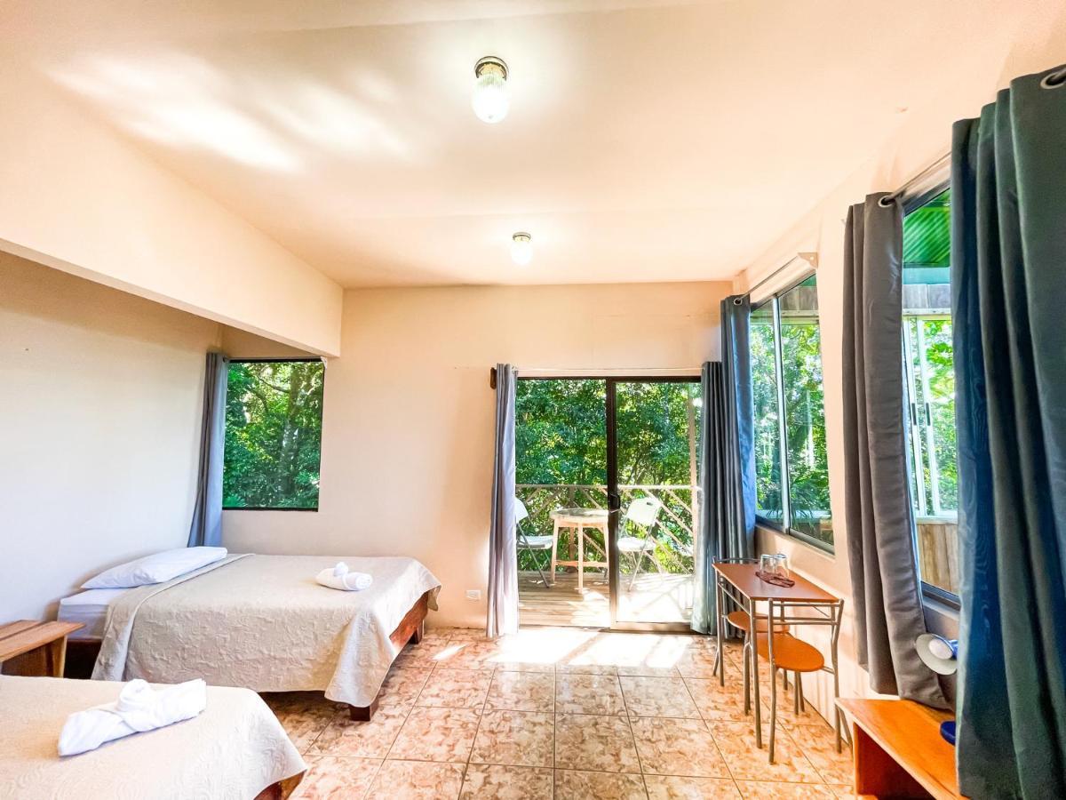 Bed & Breakfast La Casa De La Montana 2*