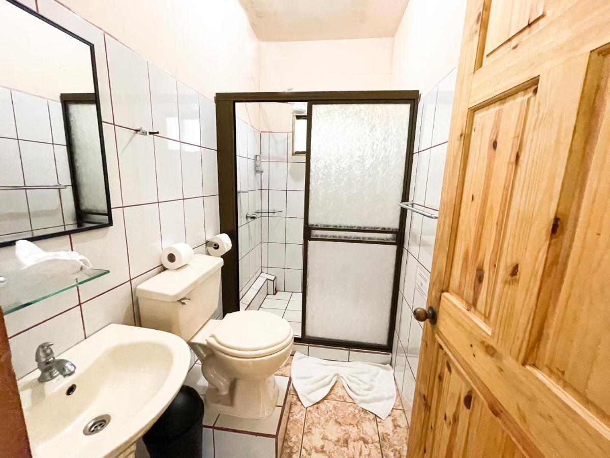 Bed & Breakfast La Casa De La Montana 2*